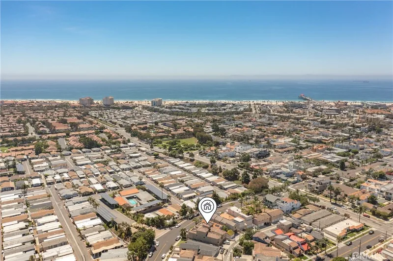 613 Frankfort Avenue, Huntington Beach, CA 92648