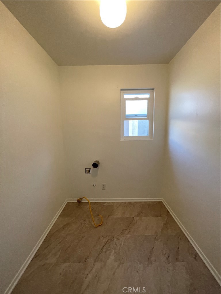 Dryer Hook Up - 614 15th Street, Huntington Beach CA 92648 - photo 23