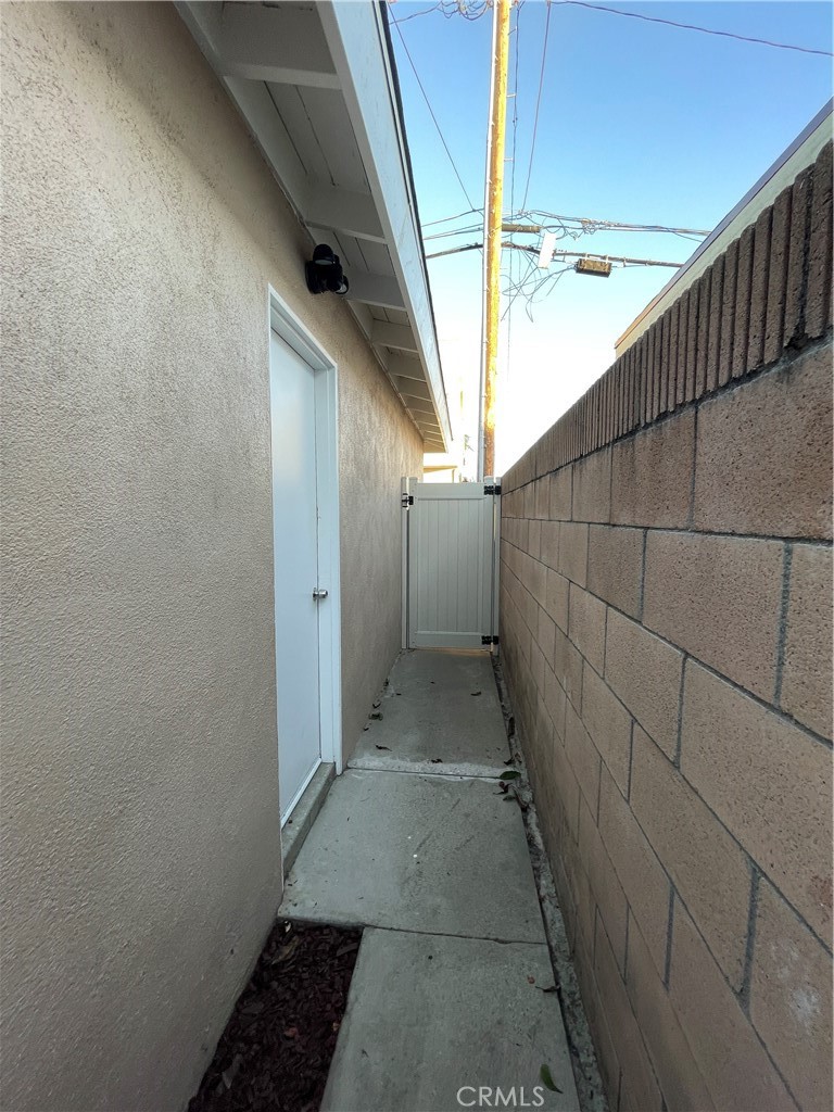 Exit To Alley - 614 15th Street, Huntington Beach CA 92648 - photo 39