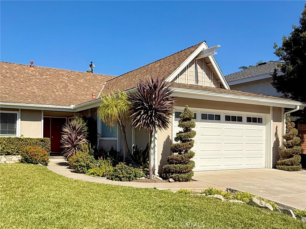 6141 Montecito Drive, Huntington Beach CA 92647 - photo 2