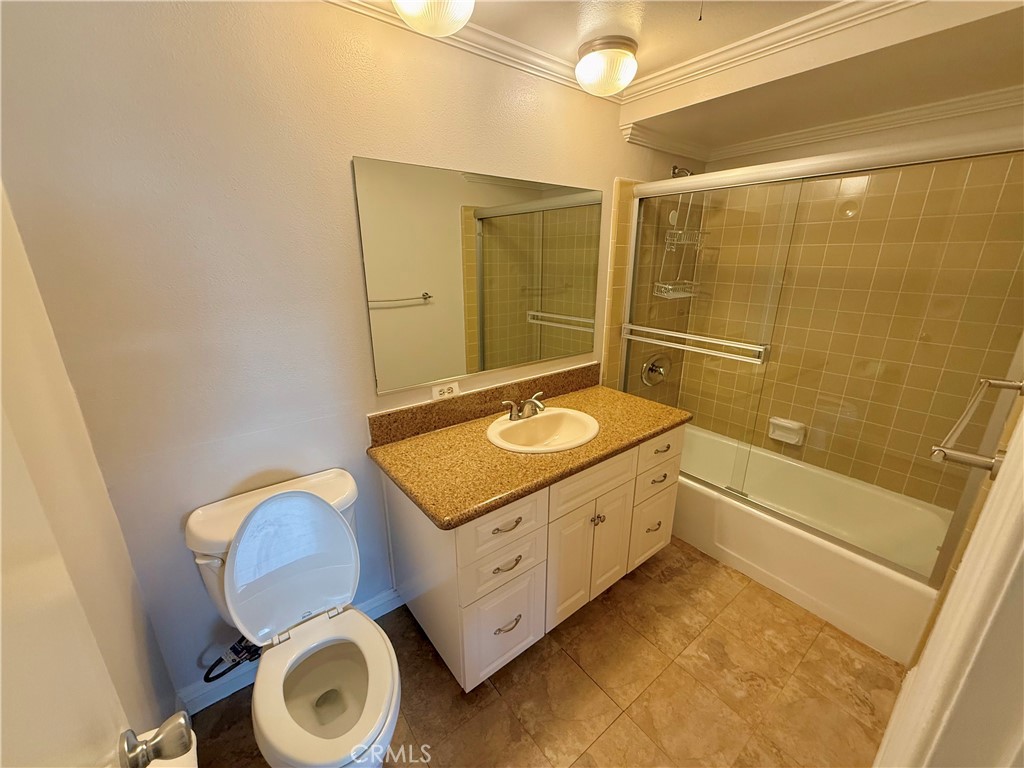 6141 Montecito Drive, Huntington Beach CA 92647 - photo 14