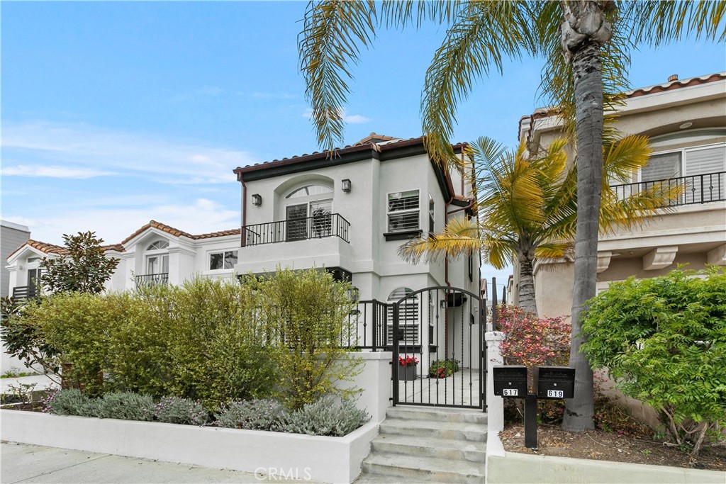 617 8th Street, Huntington Beach CA 92648 - photo 1