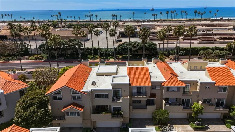 6182 Fernwood, Huntington Beach, CA 92648