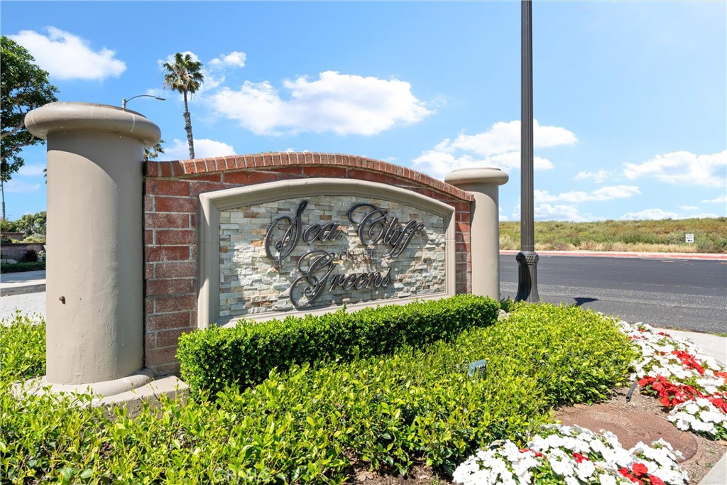 6202 Oakbrook, Huntington Beach CA 92648 - photo 1