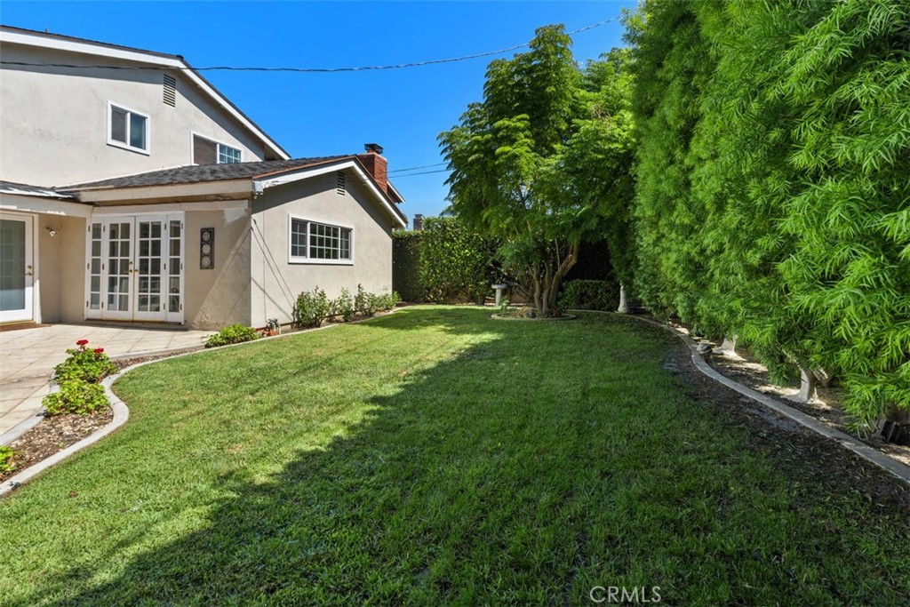 6212 Gumm Drive, Huntington Beach CA 92647 - photo 31