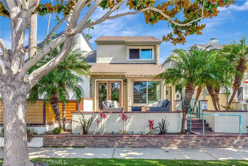 626 9th Street, Huntington Beach, CA 92648