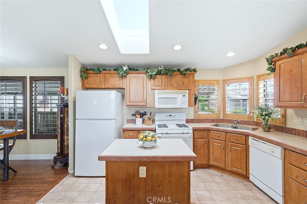 6301 Warner 53, Huntington Beach CA 92647 - photo 21