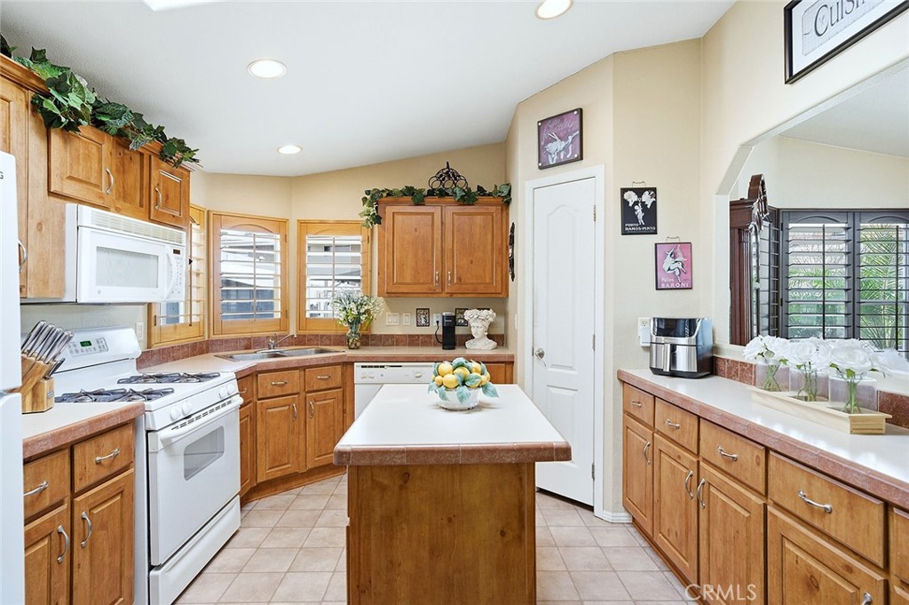 6301 Warner 53, Huntington Beach CA 92647 - photo 23