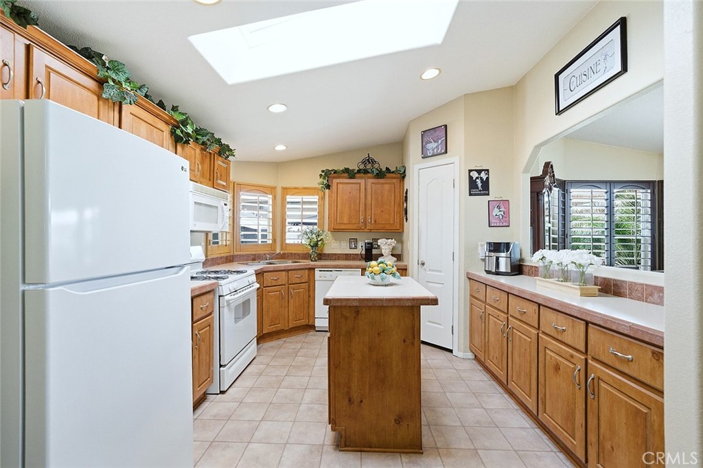 6301 Warner 53, Huntington Beach CA 92647 - photo 24
