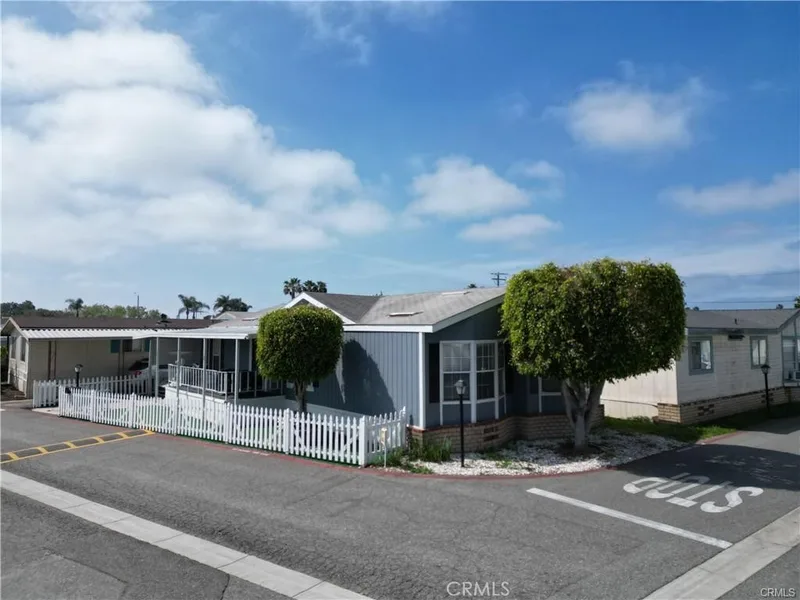 6301 Warner Avenue 88, Huntington Beach, CA 92647