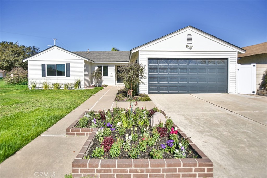 6401 Royal Oak, Huntington Beach CA 92647 - photo 1
