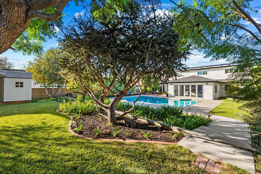 6402 Athena Drive, Huntington Beach CA 92647 - photo 33