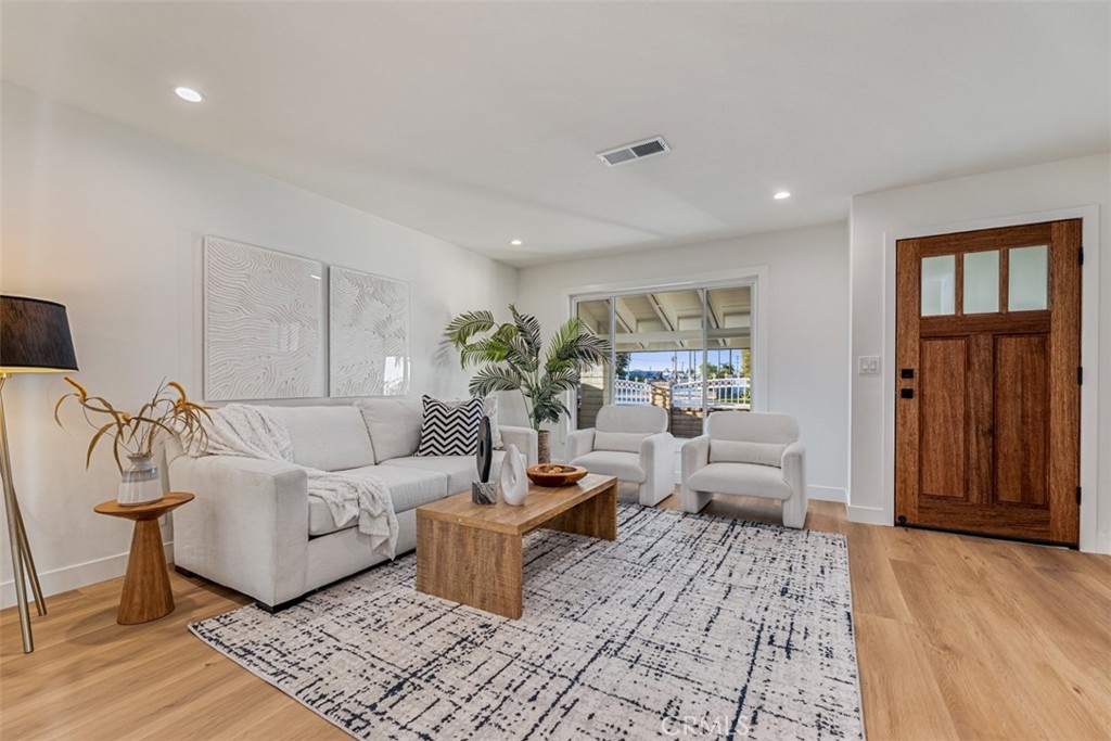 Living room / front door - 6502 Clare Drive, Huntington Beach CA 92647 - photo 4