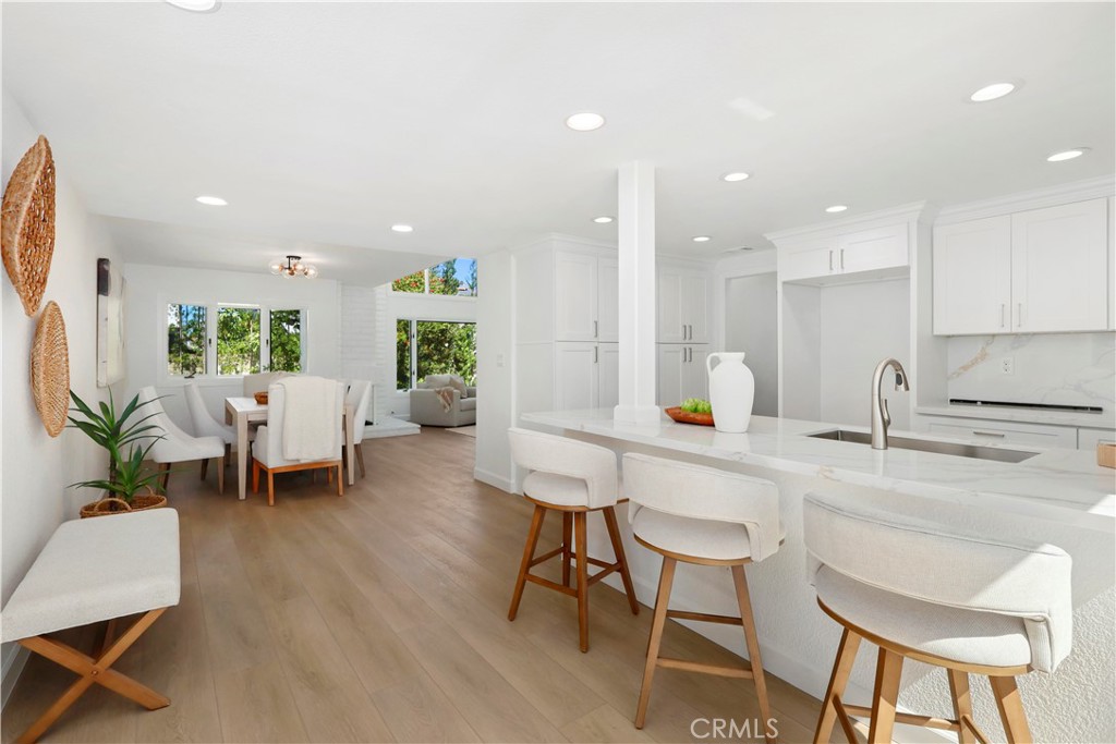 6541 Segovia, Huntington Beach CA 92647 - photo 7