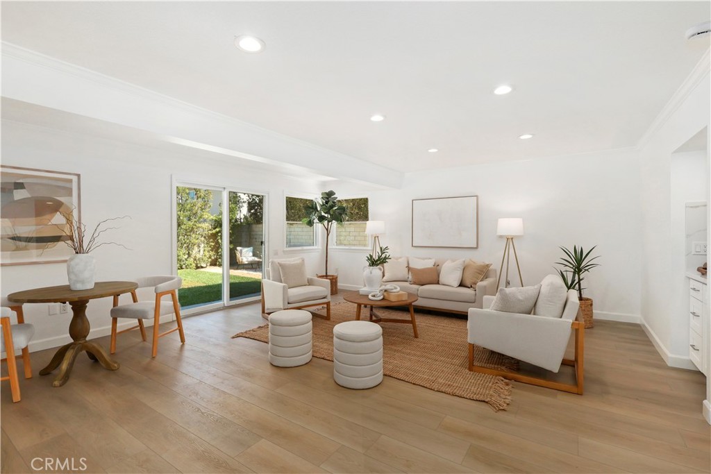 6541 Segovia, Huntington Beach CA 92647 - photo 9