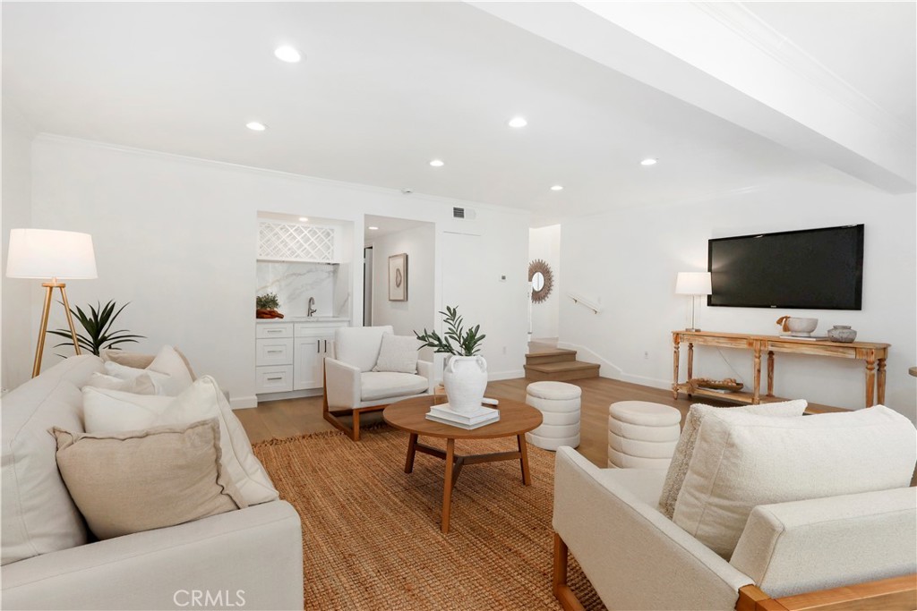 6541 Segovia, Huntington Beach CA 92647 - photo 17