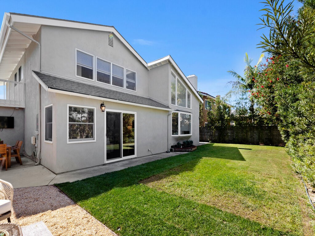 6541 Segovia, Huntington Beach CA 92647 - photo 13