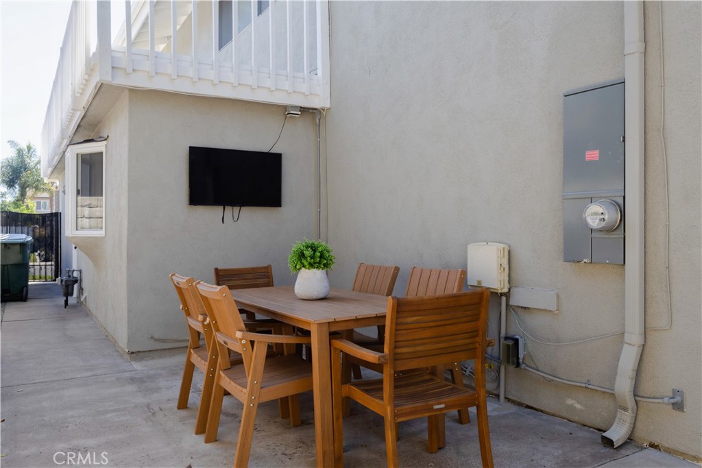 6541 Segovia, Huntington Beach CA 92647 - photo 14