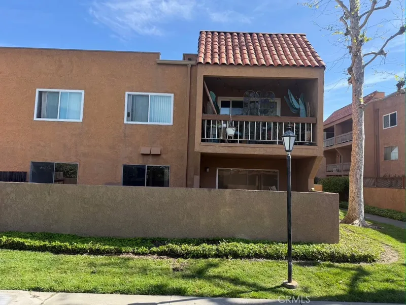 6600 Warner 225, Huntington Beach, CA 92647