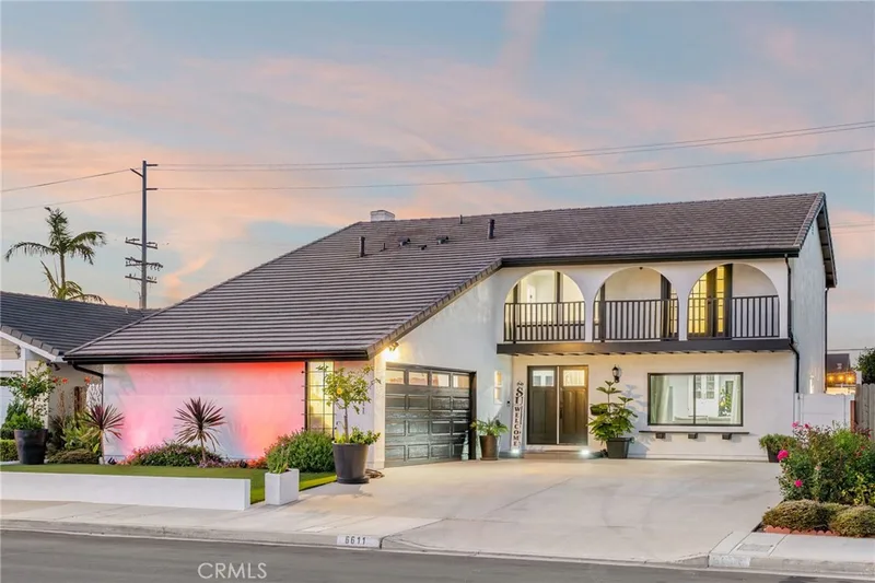 6611 Crista Palma, Huntington Beach, CA 92647