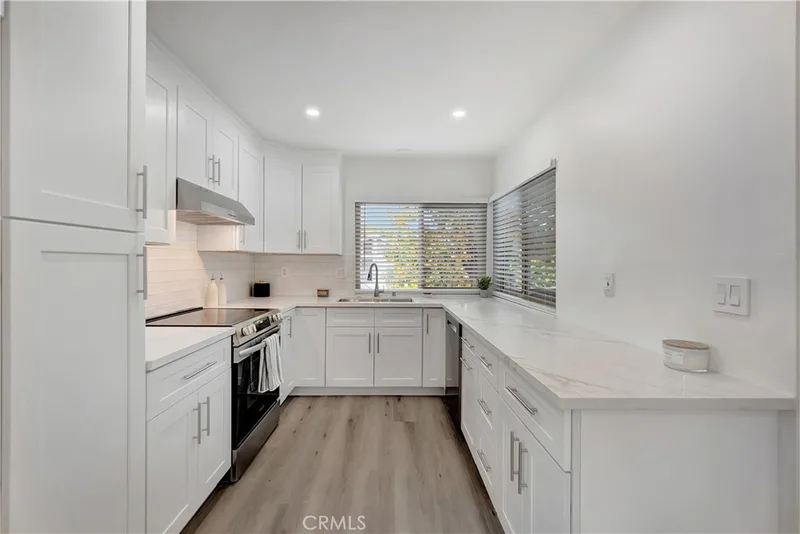 6672 Sun Drive B, Huntington Beach, CA 92647