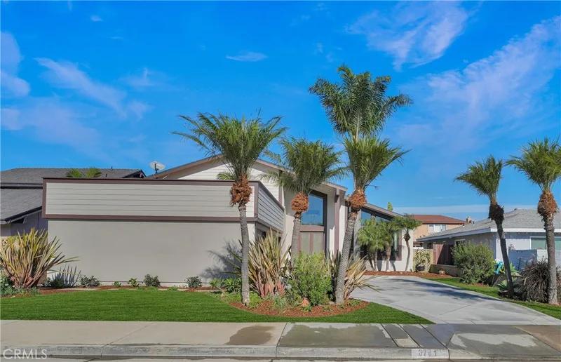 6781 Defiance, Huntington Beach, CA 92647