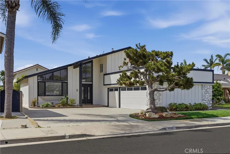6862 Defiance Drive, Huntington Beach, CA 92647