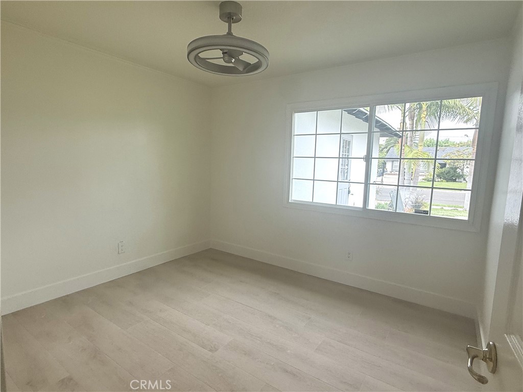 6902 Cumberland, Huntington Beach CA 92647 - photo 11