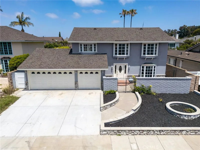 6911 Rio Vista, Huntington Beach, CA 92647