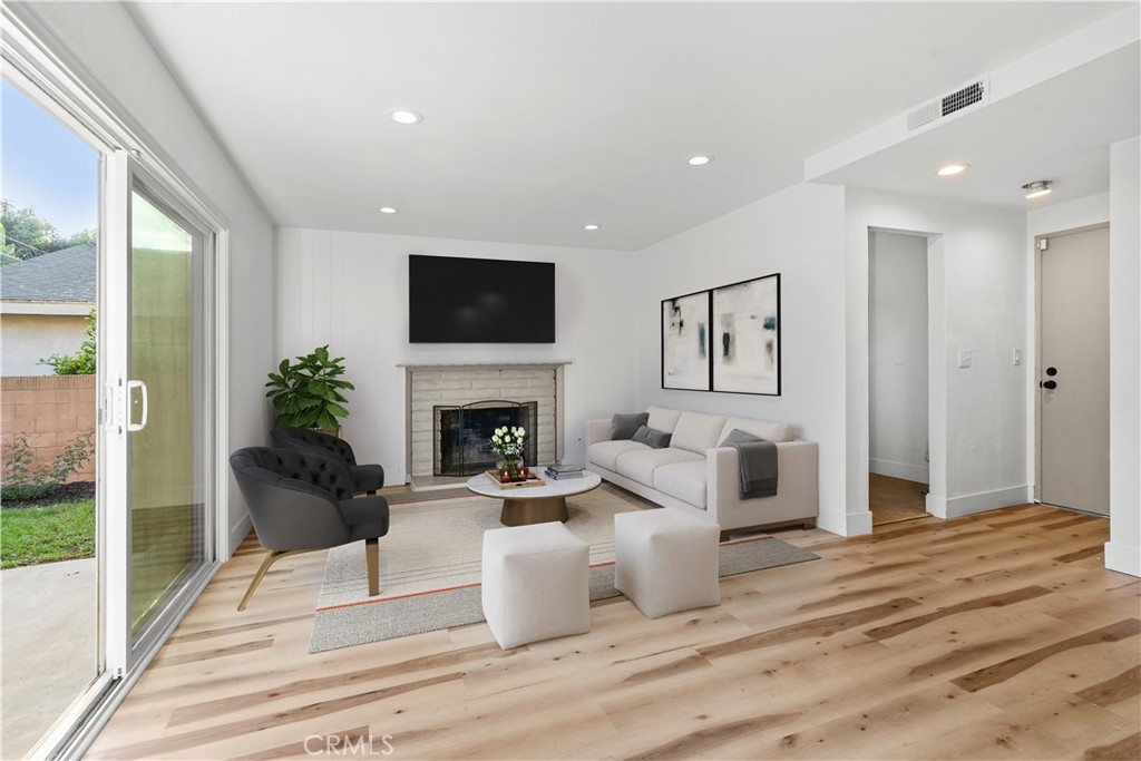 6972 Laurelhurst, Huntington Beach CA 92647 - photo 13
