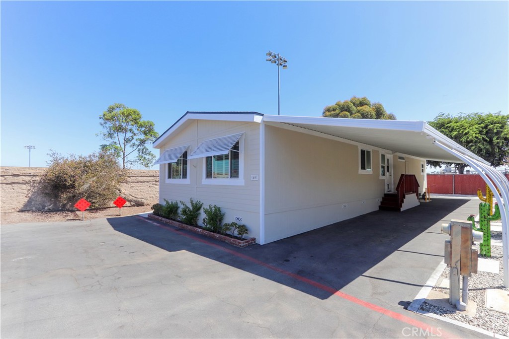 7051 Ellis Avenue 40, Huntington Beach CA 92648 - photo 4