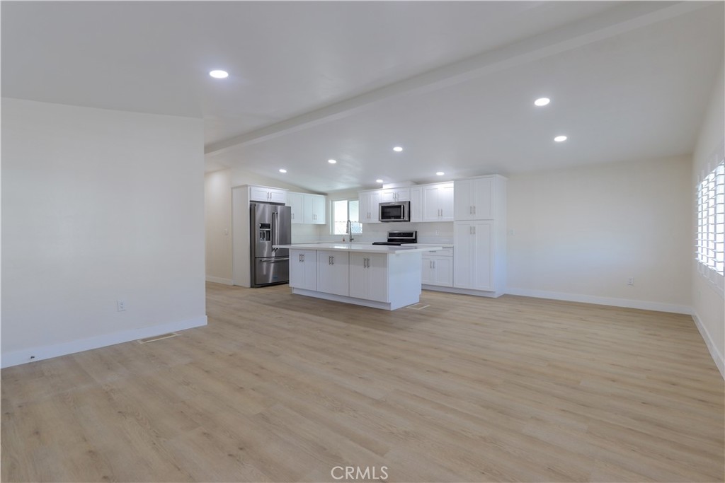 7051 Ellis Avenue 40, Huntington Beach CA 92648 - photo 25
