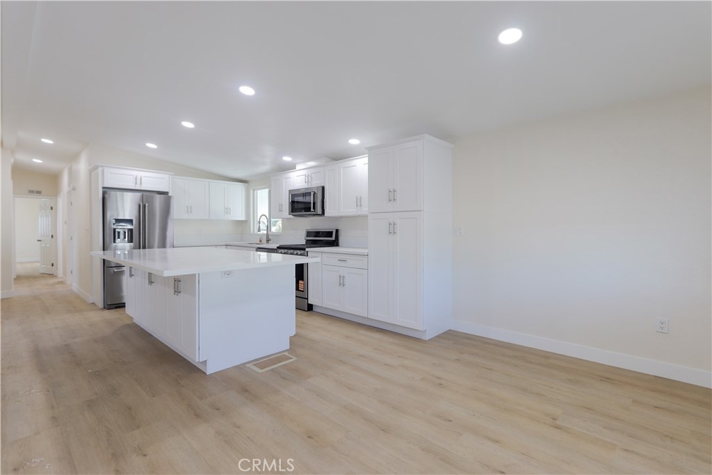 7051 Ellis Avenue 40, Huntington Beach CA 92648 - photo 29
