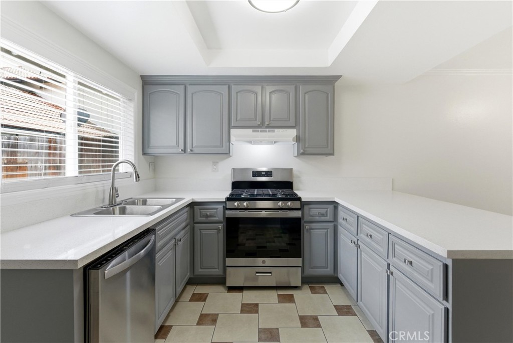 Welcome Home! - 7082 Heil Ave 1, Huntington Beach CA 92647 - photo 1