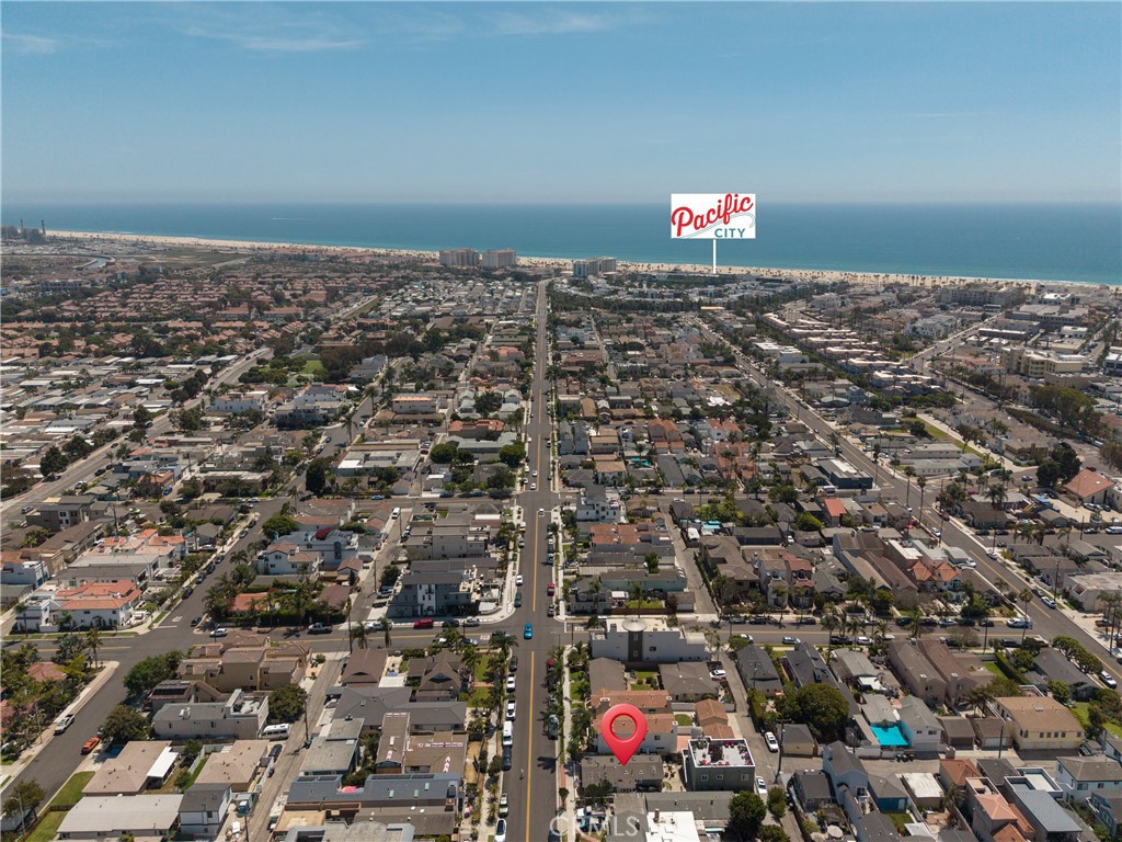 711 Huntington, Huntington Beach CA 92648 - photo 4
