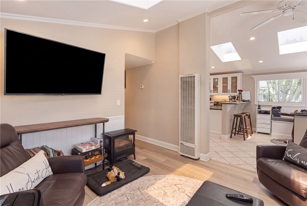 711 Huntington, Huntington Beach CA 92648 - photo 7