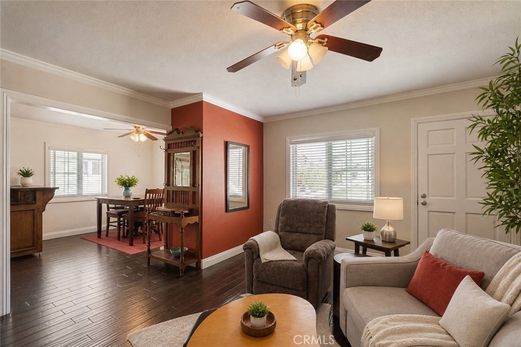 711 Huntington, Huntington Beach CA 92648 - photo 21