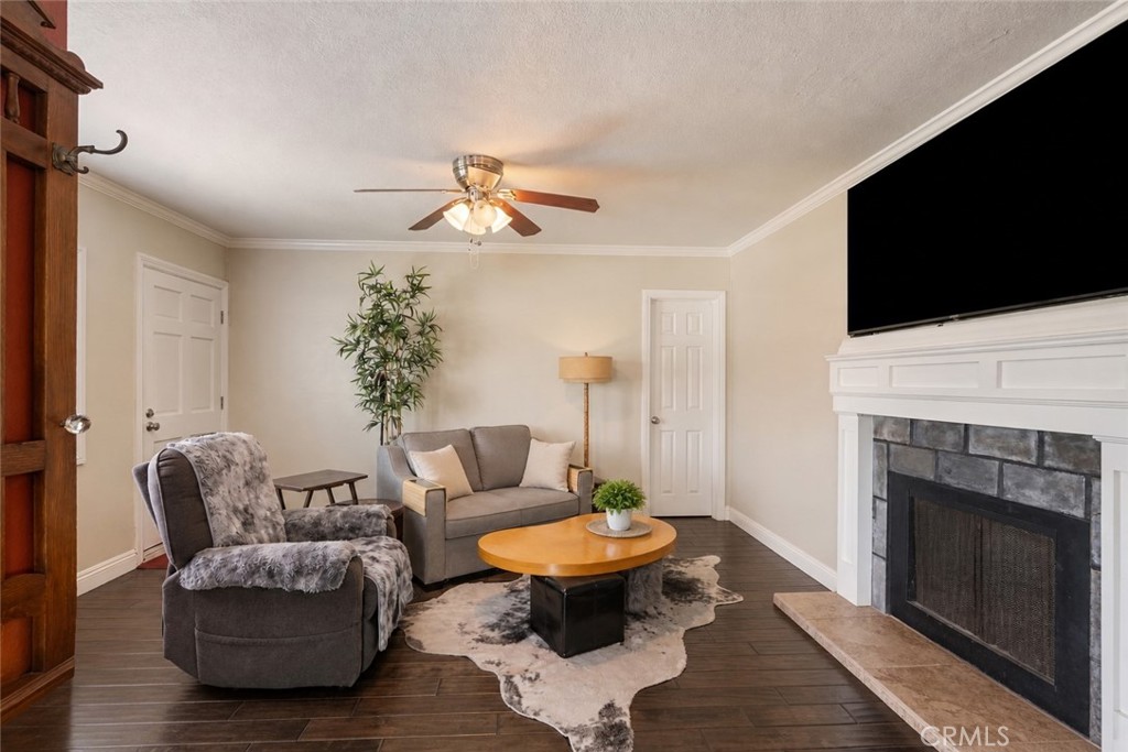 711 Huntington, Huntington Beach CA 92648 - photo 22
