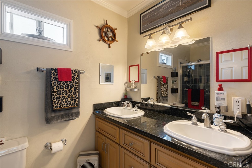 711 Huntington, Huntington Beach CA 92648 - photo 30