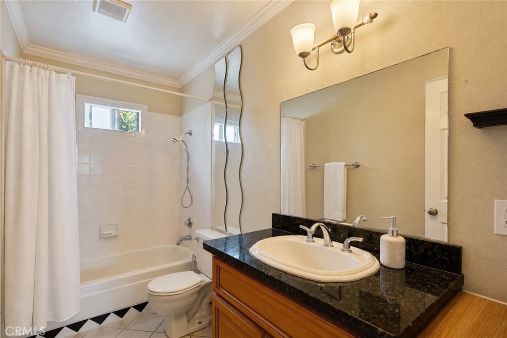 711 Huntington, Huntington Beach CA 92648 - photo 33