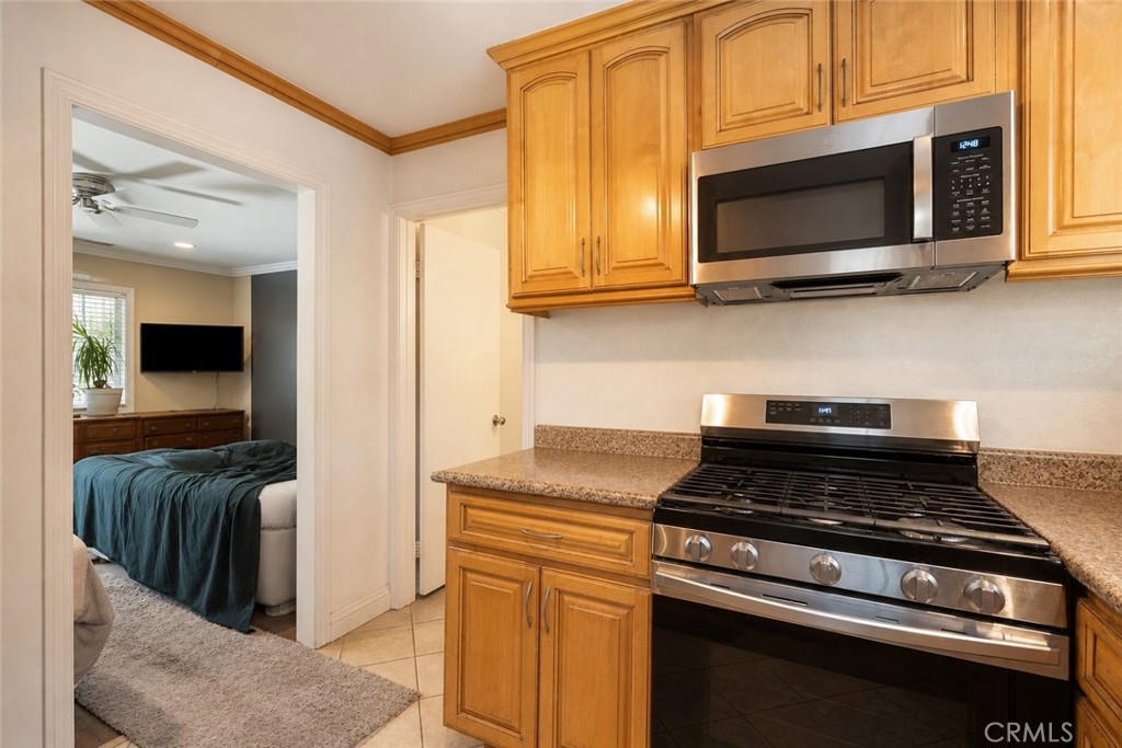 711 Huntington, Huntington Beach CA 92648 - photo 35