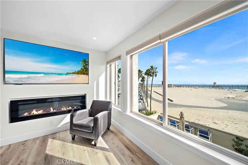 711 Pacific Coast 330, Huntington Beach, CA 92648