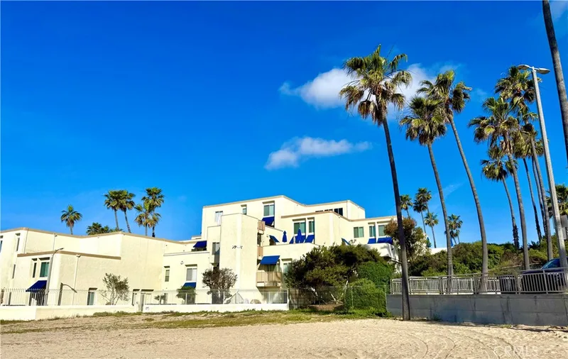 711 Pacific Coast Highway 324, Huntington Beach, CA 92648
