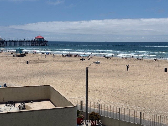 711 Pacific Coast Highway, Huntington Beach CA 92648 - photo 1