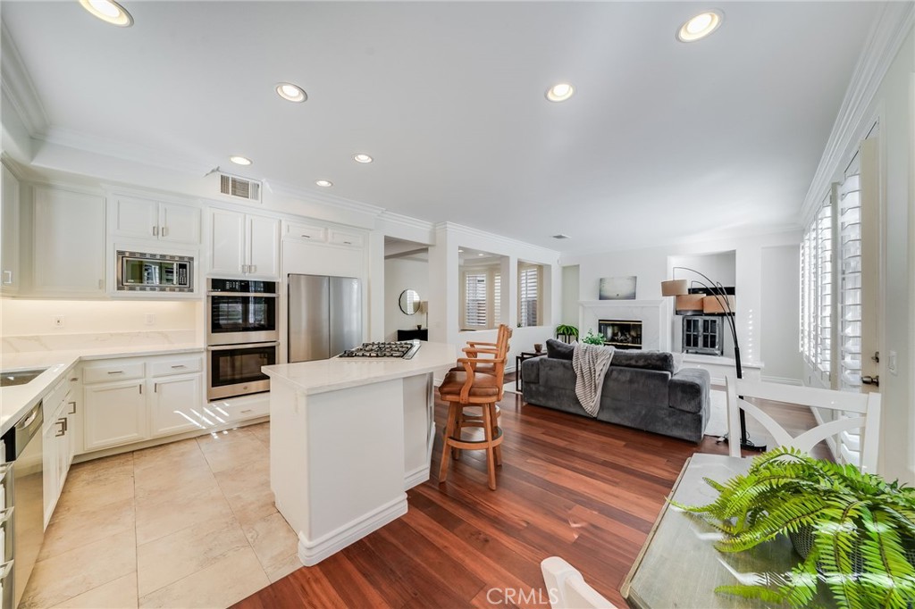 7124 Forest Glen Drive, Huntington Beach CA 92648 - photo 11