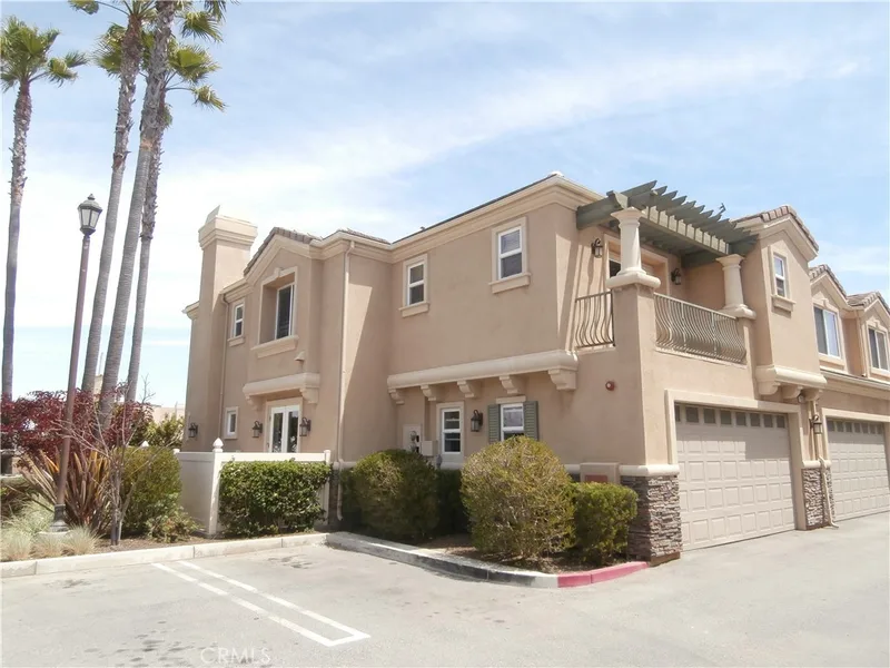 7255 Lisamarie Court, Huntington Beach, CA 92648