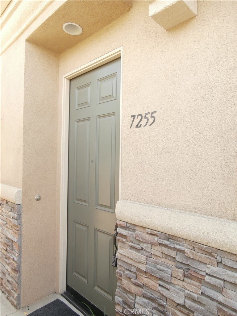 7255 Lisamarie Court, Huntington Beach CA 92648 - photo 4