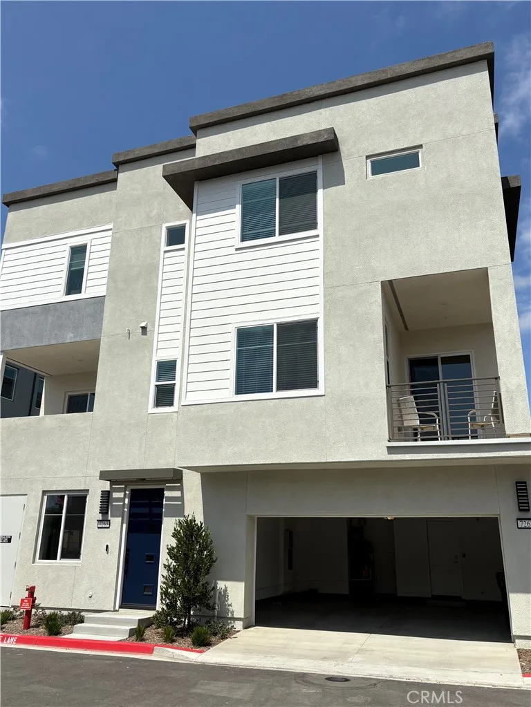 7267 Aura Circle, Huntington Beach, CA 92647