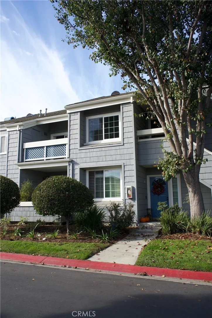 7311 Coho Drive 206, Huntington Beach, CA 92648