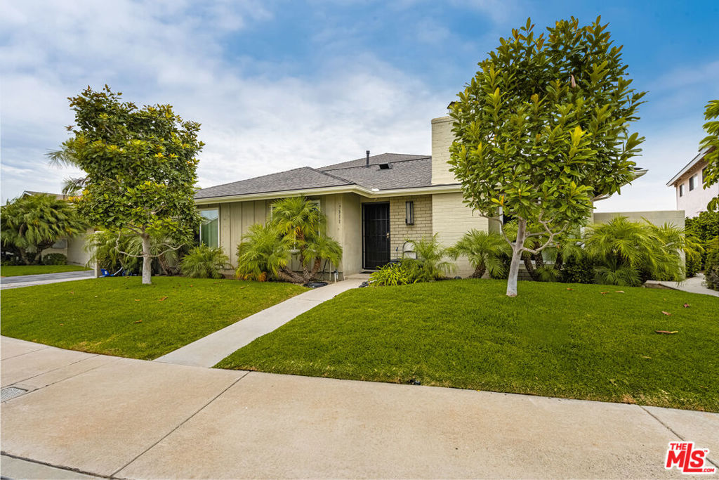 7311 La Mancha Circle, Huntington Beach CA 92647 - photo 1